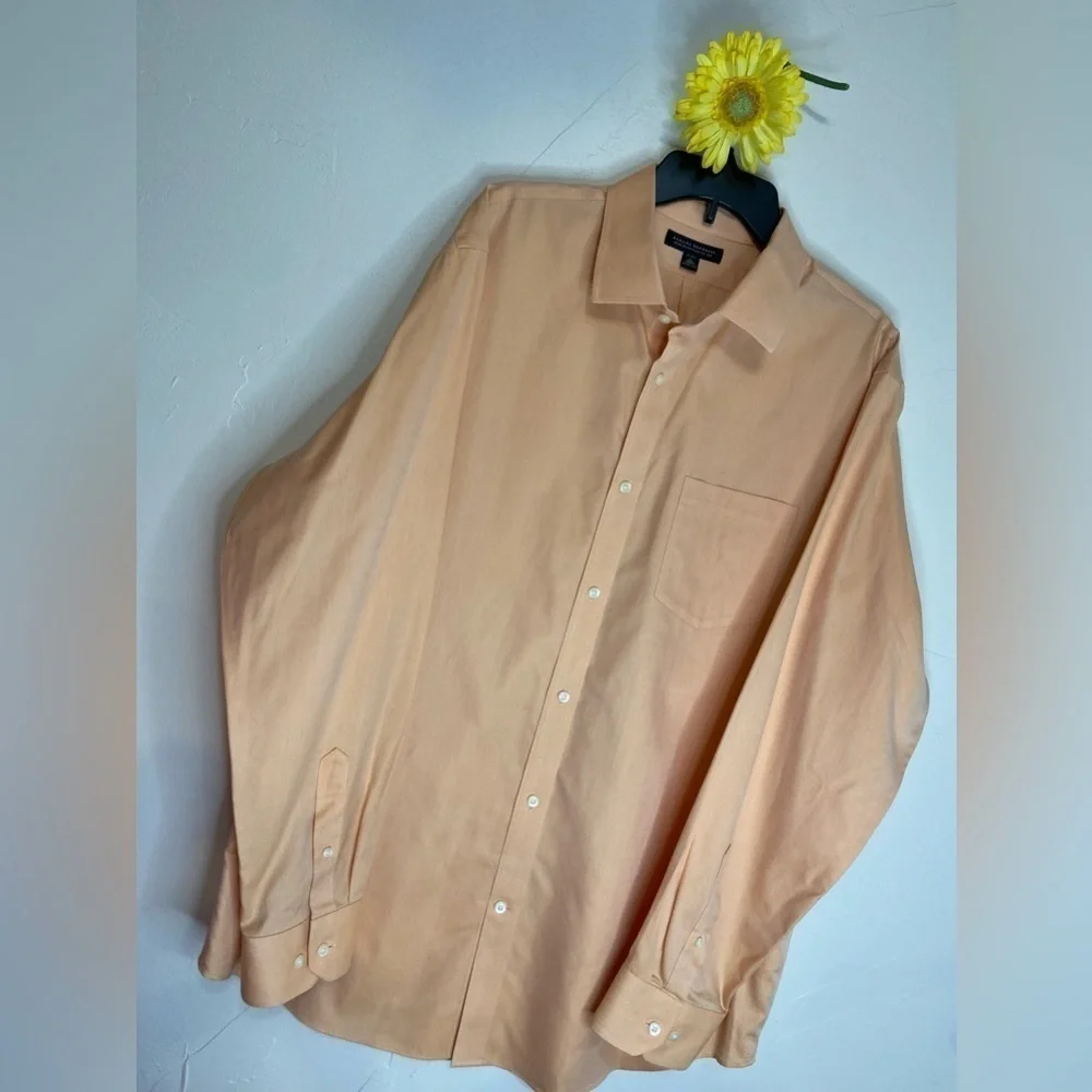 Banana Republic~Men’s Warm Peach Dress Shirt~Button-Up~Long Sleeve~Size XL